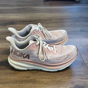 HOKA Clifton 9 Pink Women's Athletic Running Shoes Size 8 Good Condition